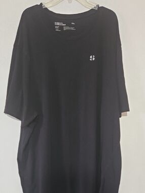 Sports Illustrated Black Short Sleeve Crew Tee with Small Chest Logo